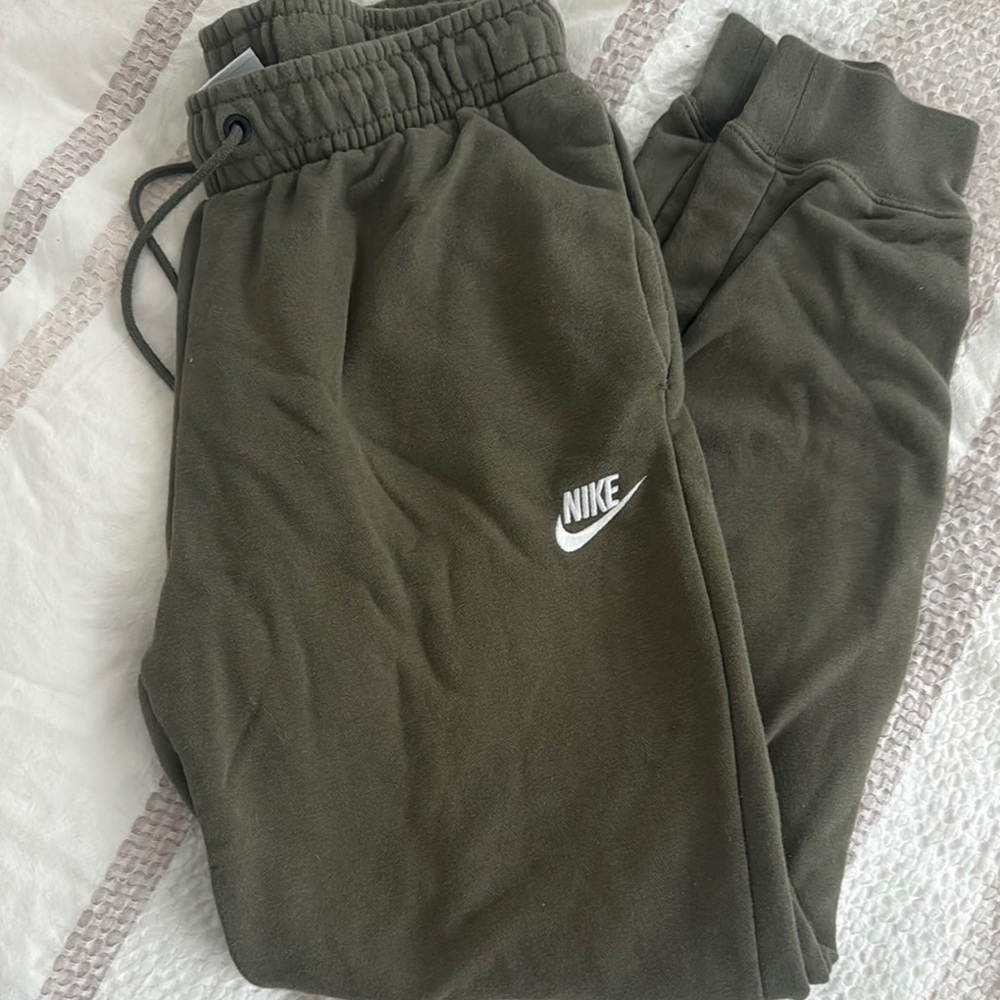 Nike women army green sweatpants tech  Joggers